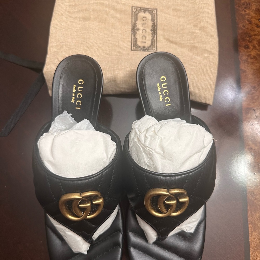 Gucci Marmont Chevron Double G